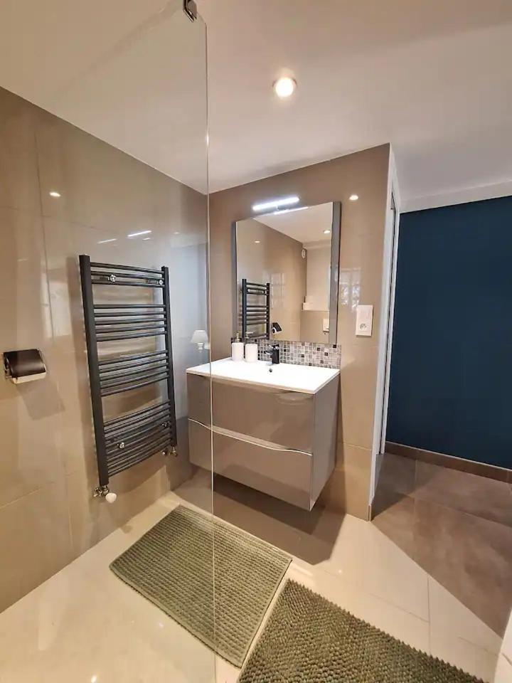 Appartement Moderne Avec Terrasse - Proche Mer آغون - كونتاينفيل المظهر الخارجي الصورة